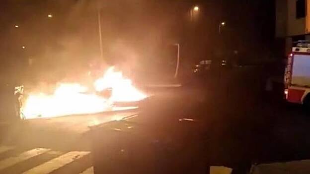 Detenido tras quemar cinco contenedores en la capital