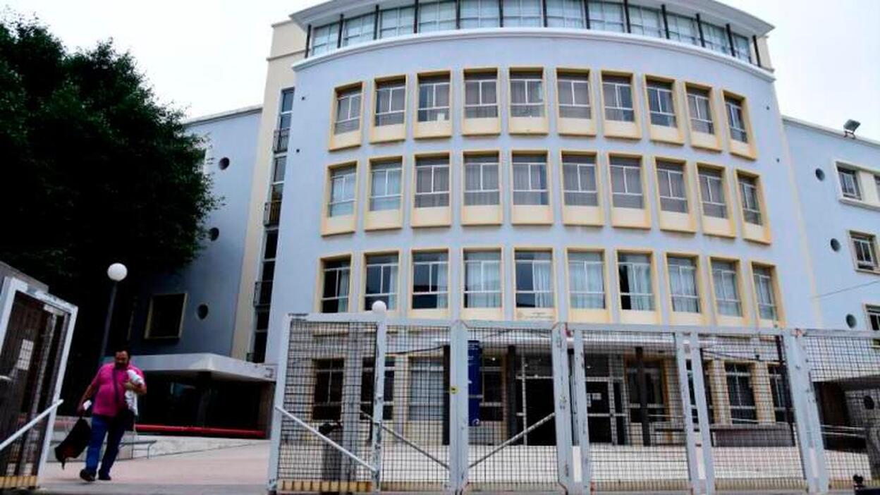 La ULPGC fija sus servicios esenciales para trabajar de forma presencial