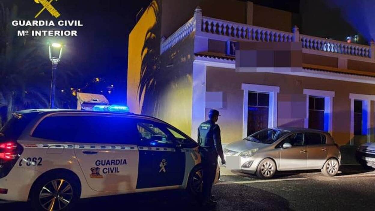 La Guardia Civil localiza un bar que burlaba el estado de alarma en Valsequillo