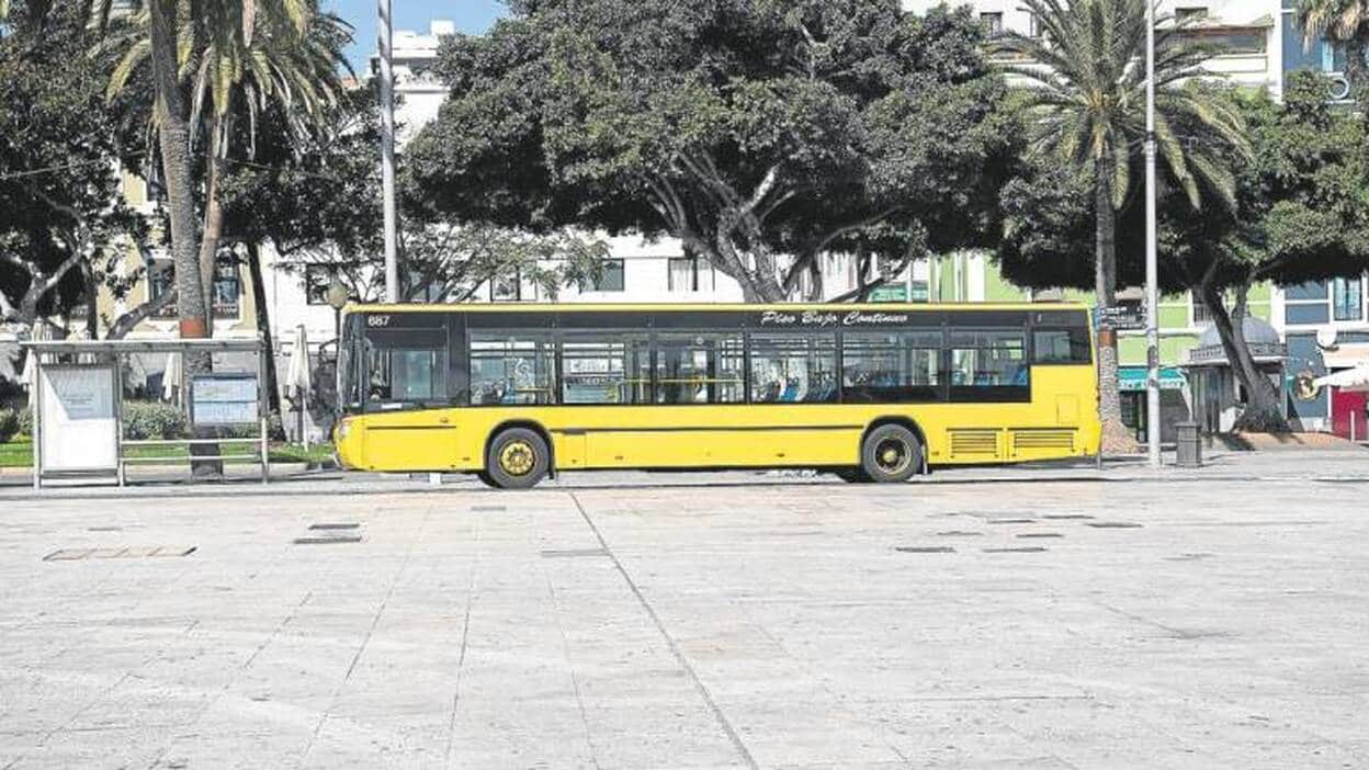 El transporte en guagua se redujo un 97,71% del 2 al 29 de marzo