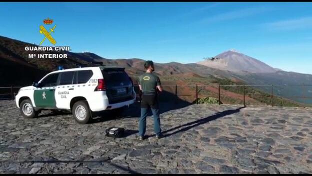 La Guardia Civil refuerza la vigilancia con helicópteros y drones en Canarias