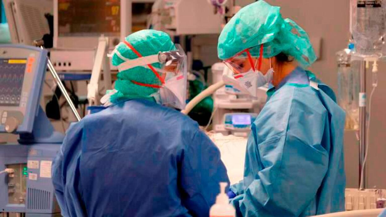 13 de cada 100 médicos internistas han dado positivo en el test del Covid-19