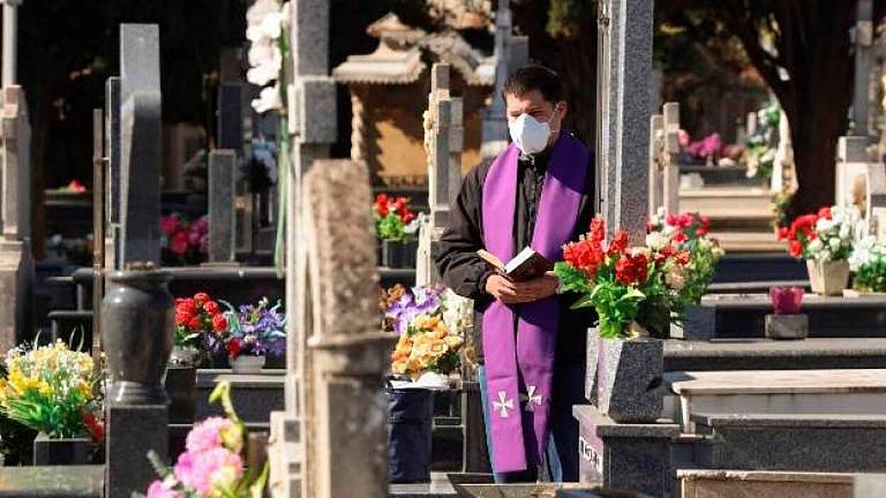 70 sacerdotes han fallecido por coronavirus