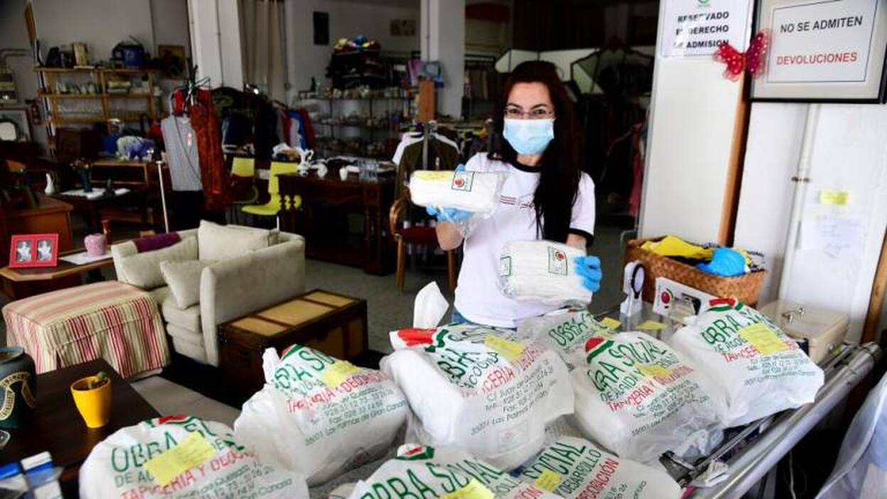 «Fabricamos una media de 500 mascarillas diarias»