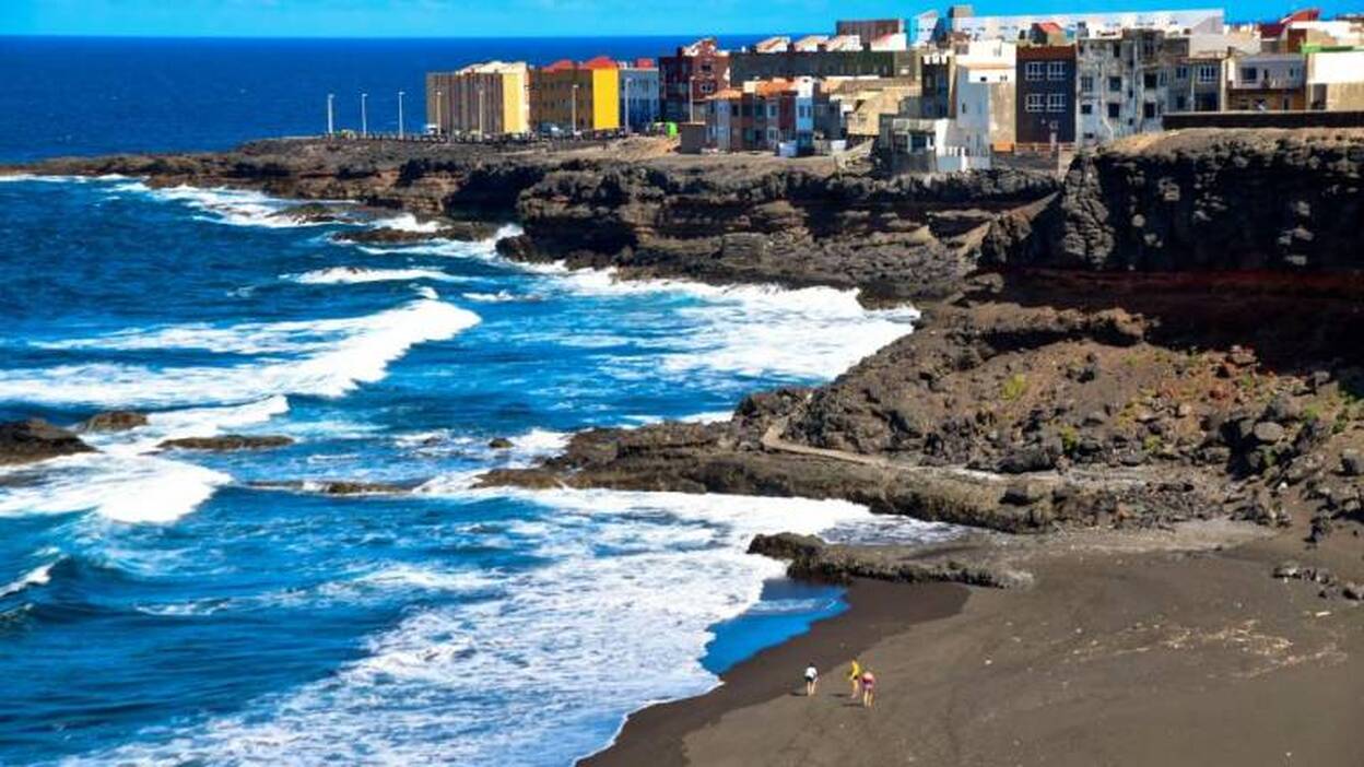 Las playas de Telde tendrán una zona acotada para los mayores de 70 años