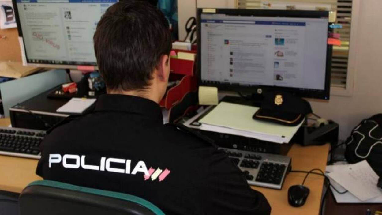 Un amigo lo pilló con porno infantil y lo echó de su casa al grito de «guarro»