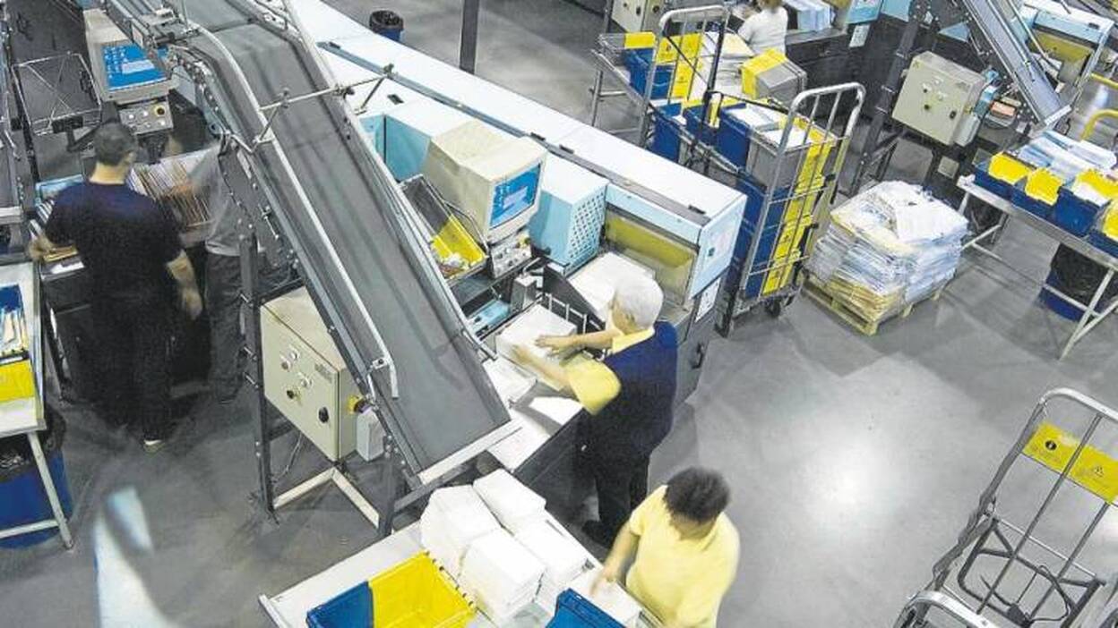 Los sindicatos ven irregularidades en las oposiciones de Correos