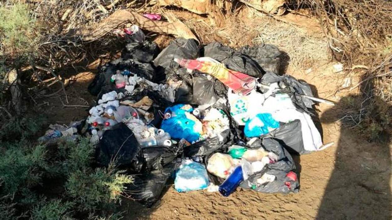 Retiran 1.500 kilos de basura de las Dunas