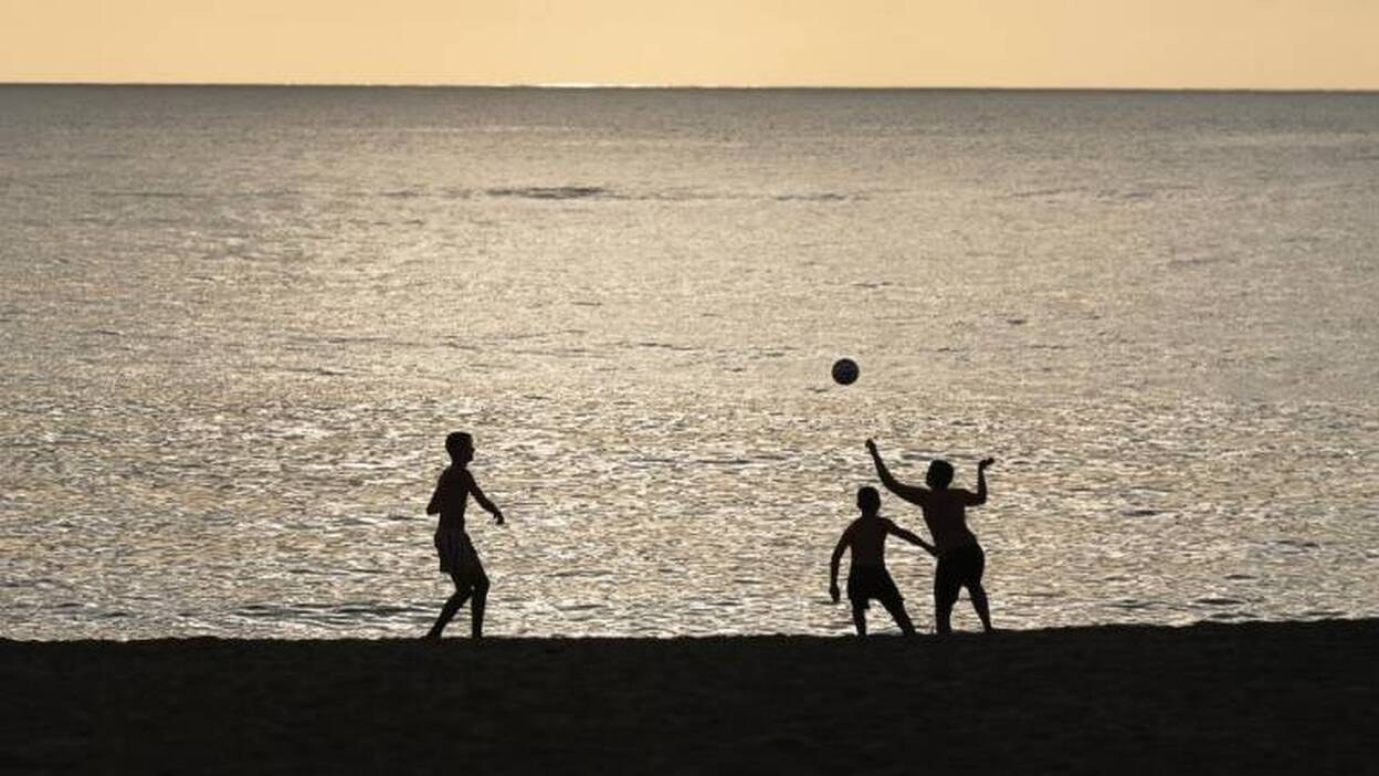 Los niños de la playa