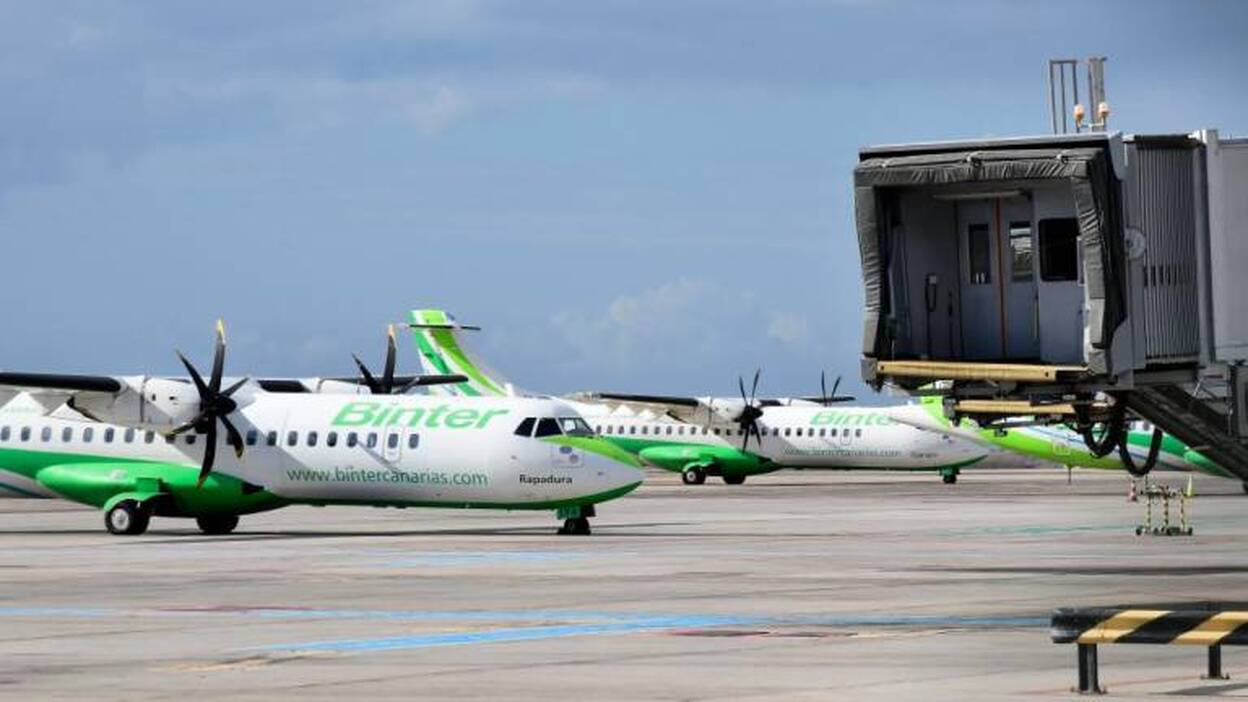 Las aerolíneas confirman un mínimo de 125.000 plazas semanales a Canarias