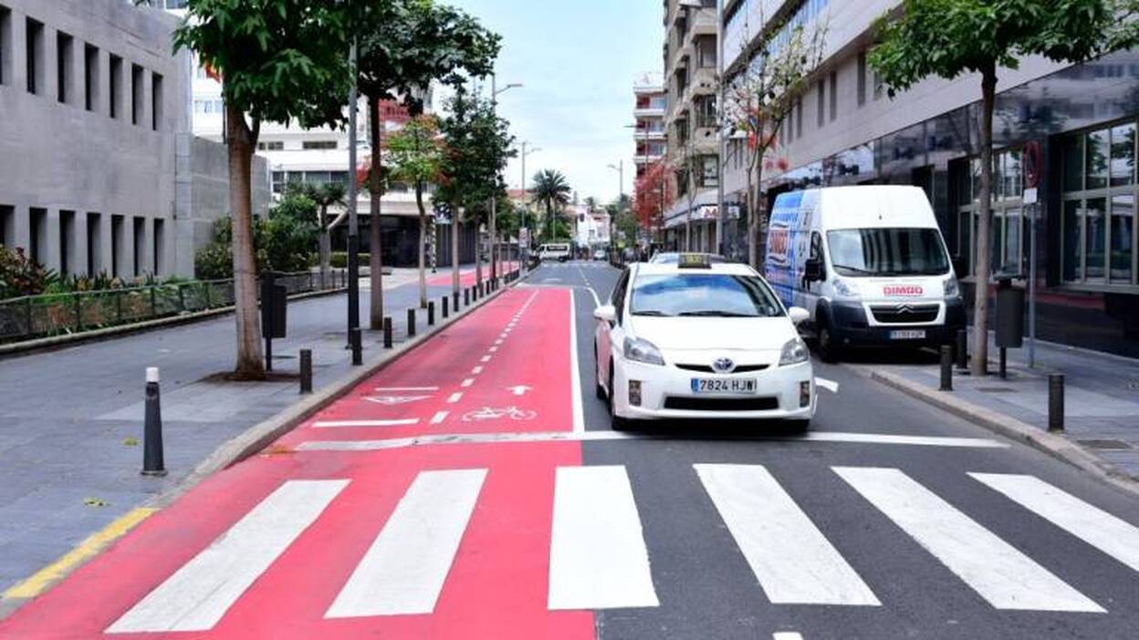 El taxi seguirá al 50% hasta septiembre