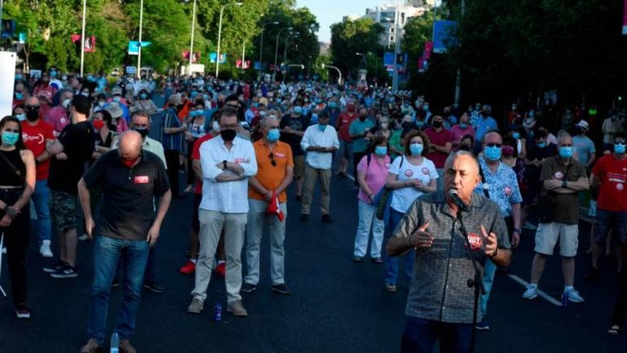 Los sindicatos piden bajar la crispación