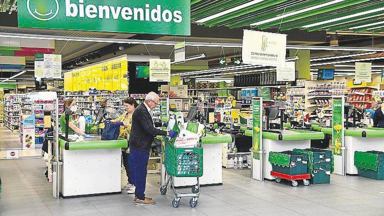 Fundación DinoSol impulsa un proyecto de ayuda a familias en riesgo