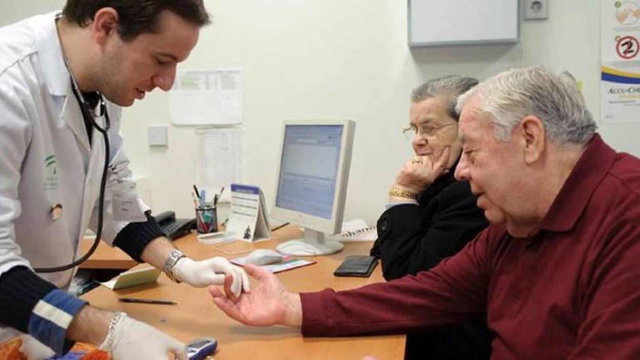 Sanidad contrata un médico y una enfermera para el centro de salud de Corralejo