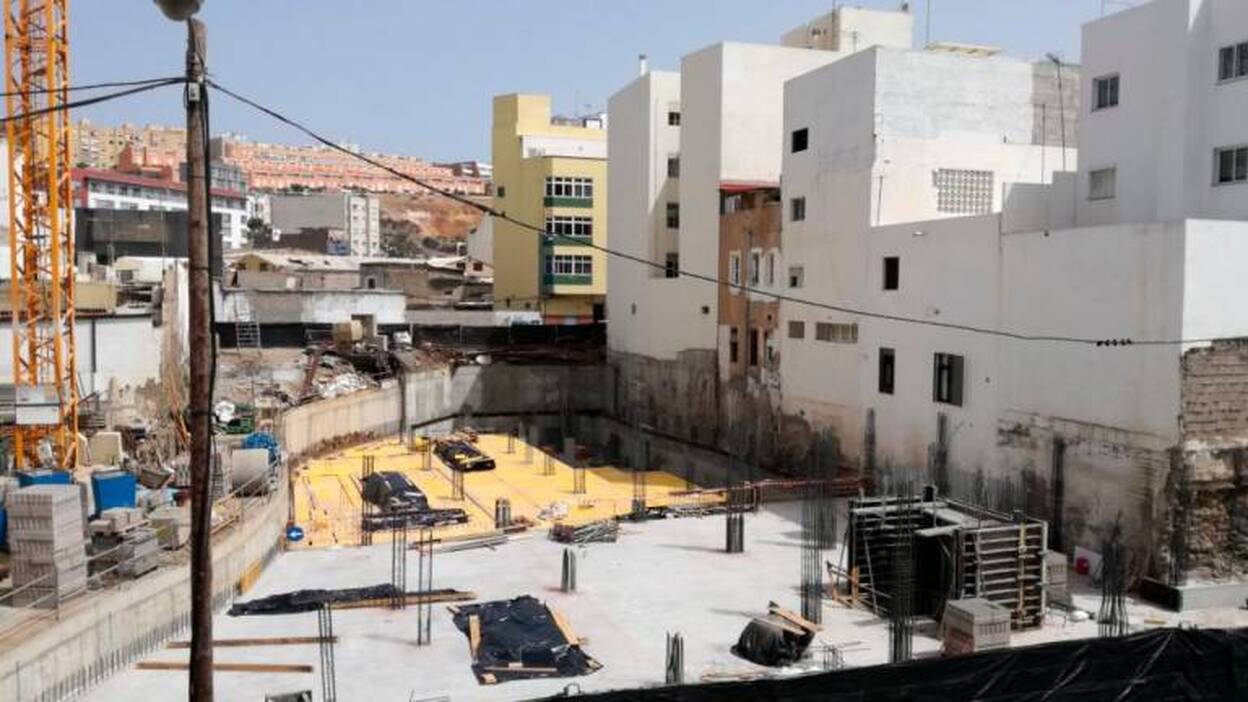 Paralización del edificio de once plantas de Vergara