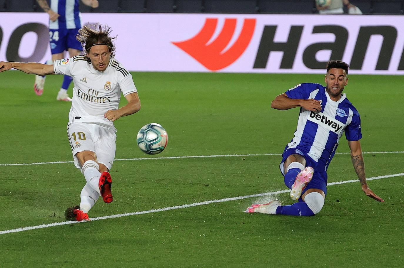 Fotos: Las mejores imágenes del Real Madrid-Alavés