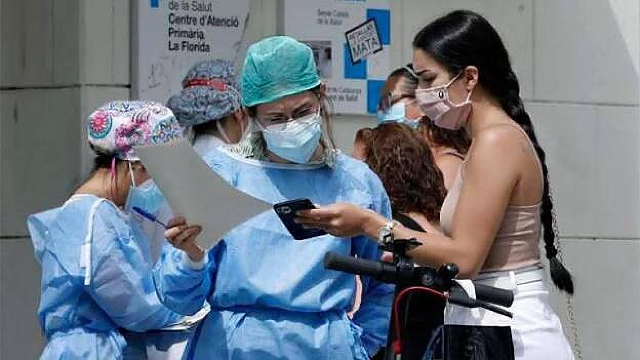 Primer contagio masivo entre animales mientras continúan creciendo los brotes en España