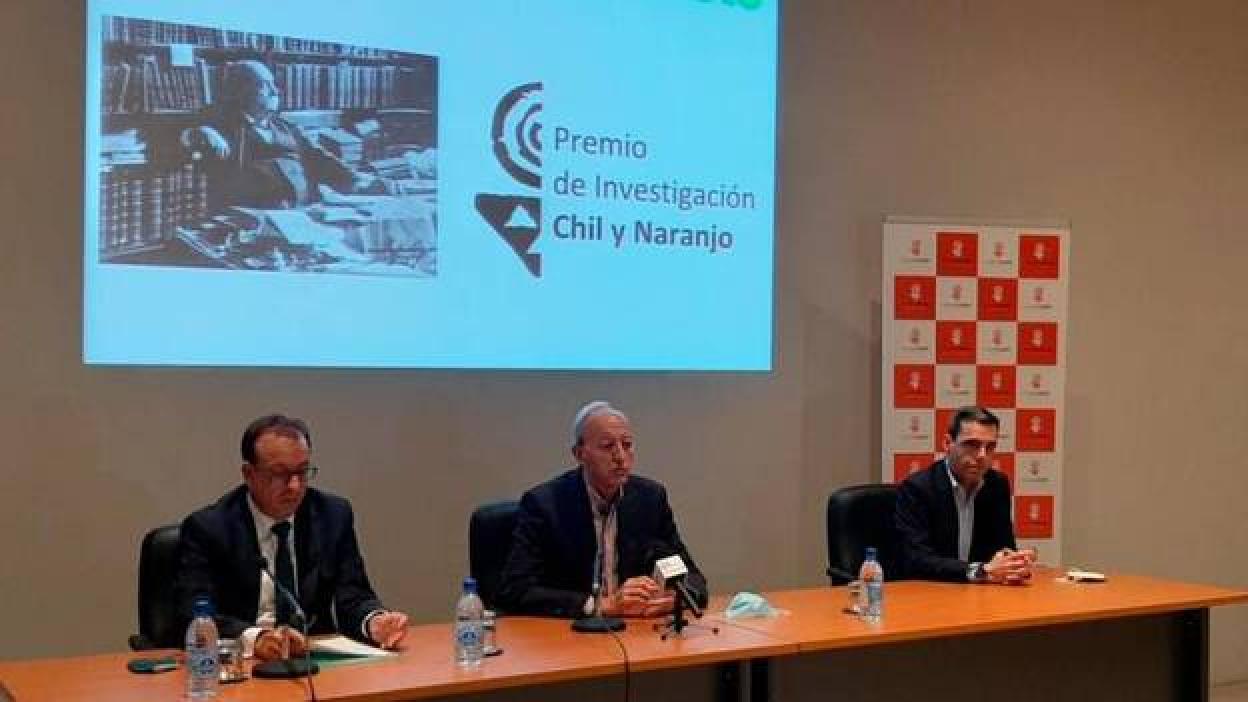 Convocan el premio de investigación Chil y Naranjo