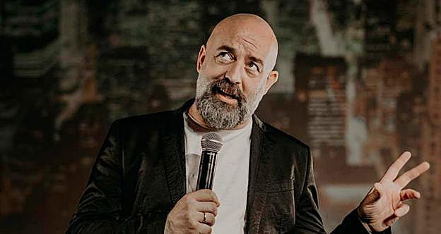 El Ayuntamiento suspende el Cabaret Festival con el público en las puertas