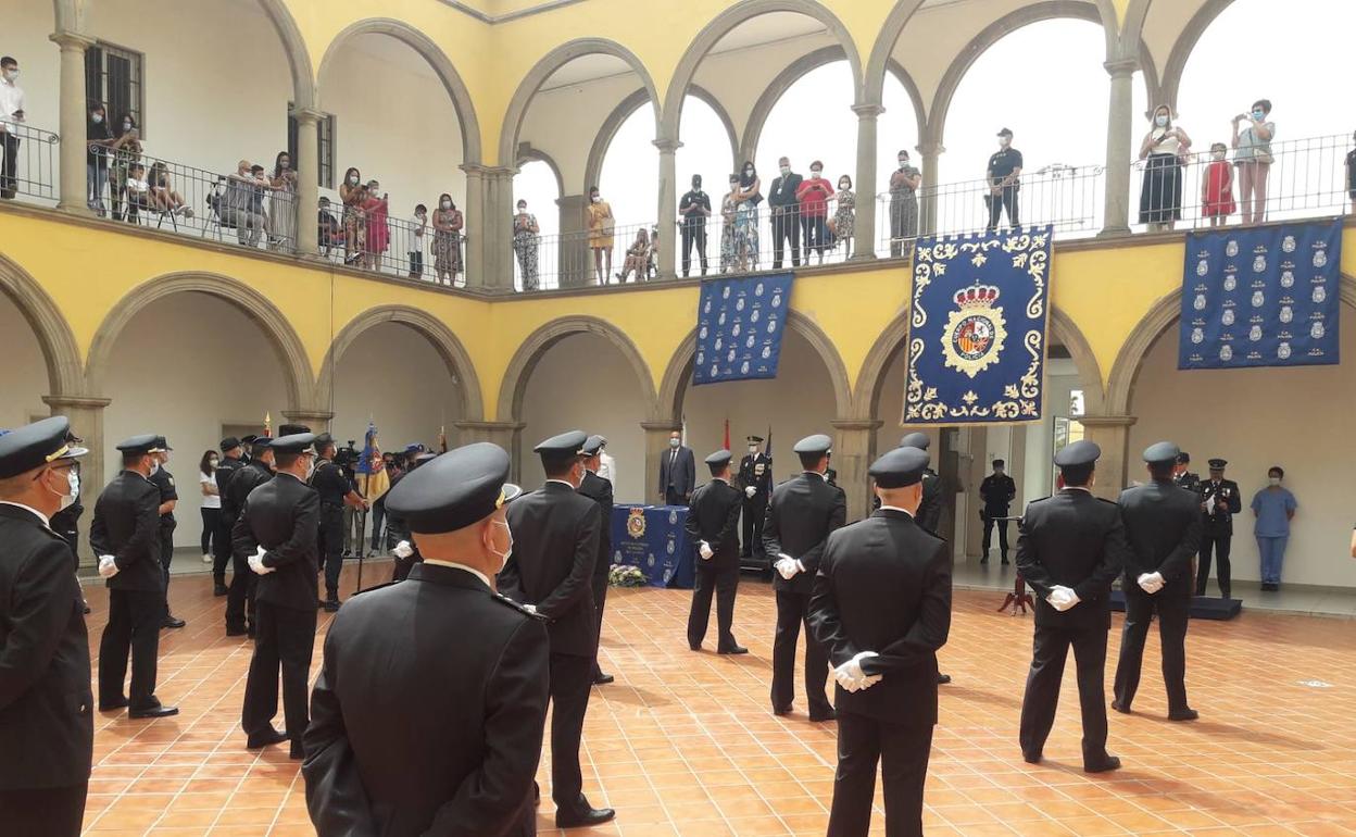 Imagen de los 18 subinspectores de Policía Nacional que han jurado su cargo en Las Palmas de Gran Canarial