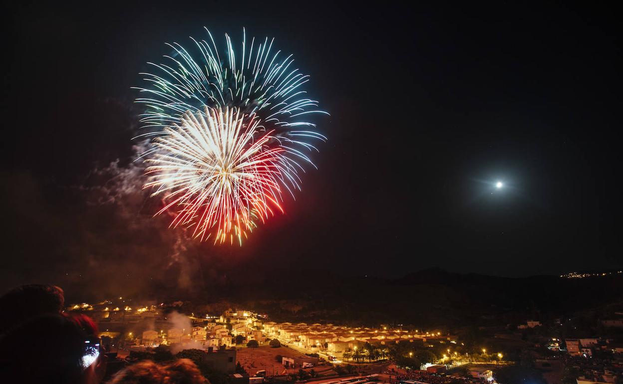 Imagen de archivo de los fuegos de San Lorenzo.