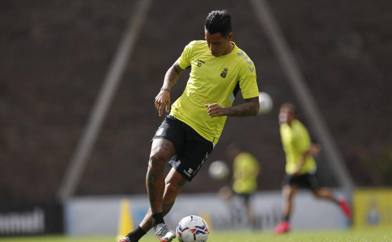Otro contratiempo para Araujo:en cuarentena por dar positivo en Covid-19