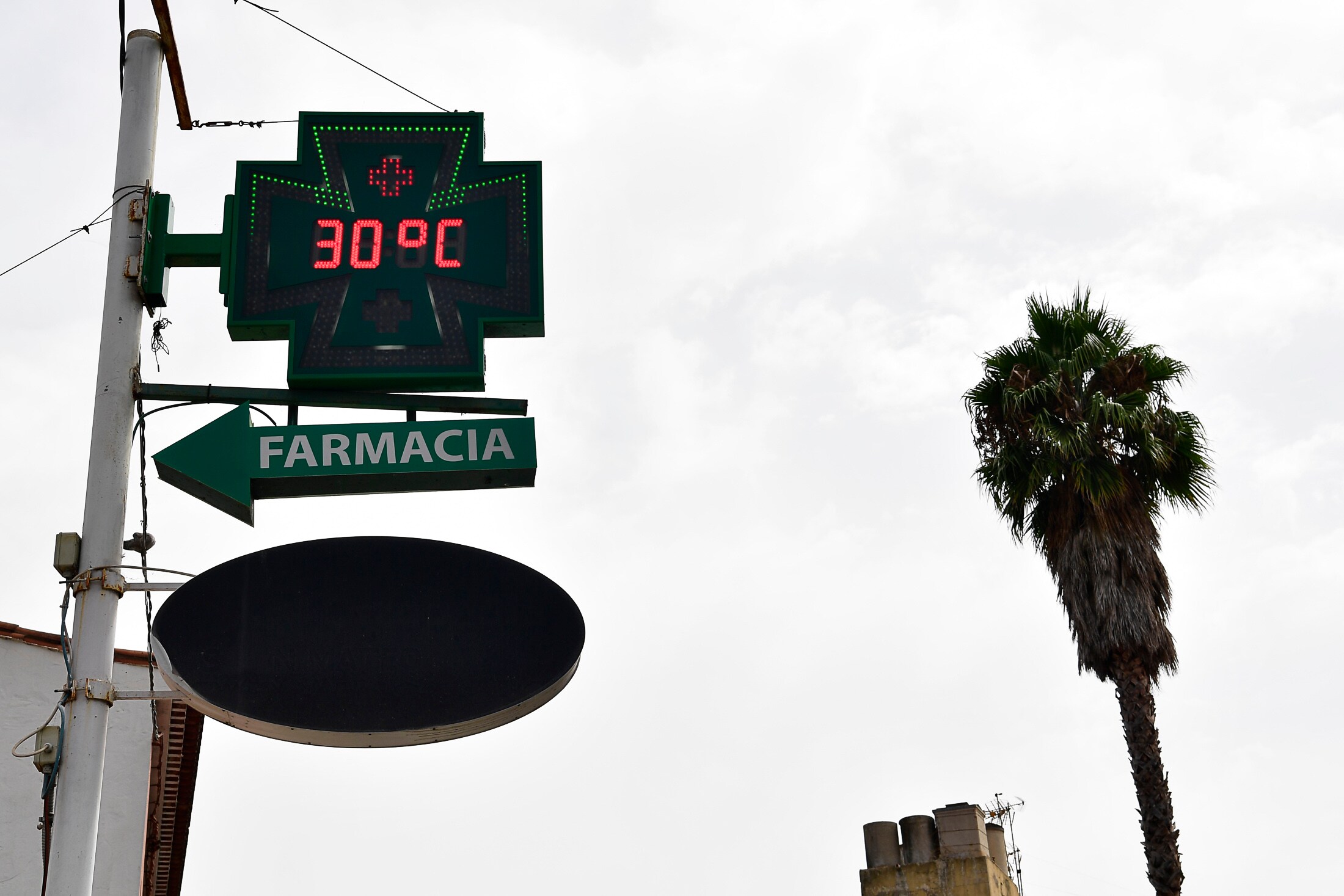 Fotos: Más de 40 grados asfixian Gran Canaria