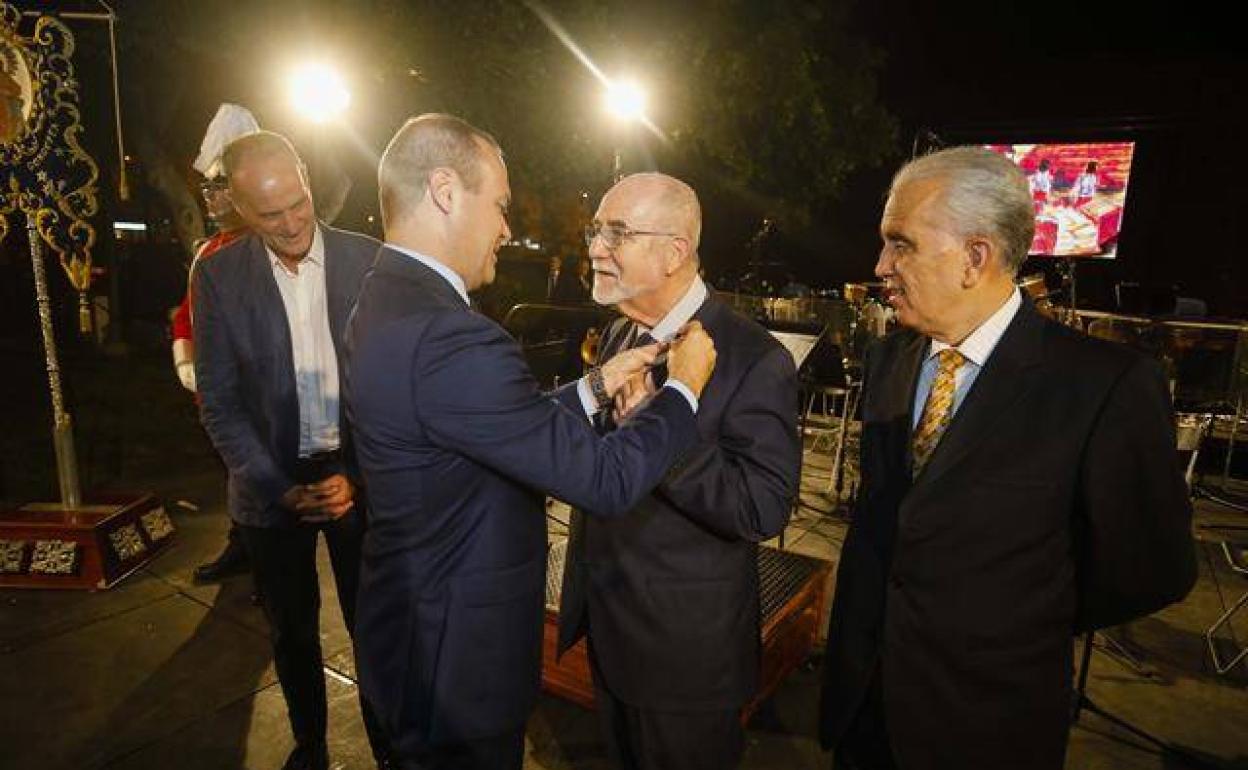 La ciudad lamenta la muerte del Hijo Adoptivo Simón Pérez