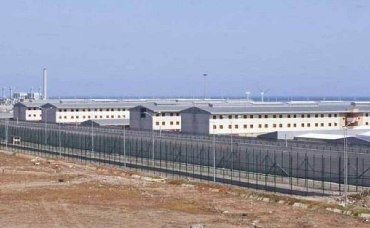 Un brote de Covid-19 obliga a cerrar la prisión de Juan Grande