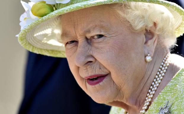 Las finanzas de la reina Isabel II, sacudidas por el coronavirus