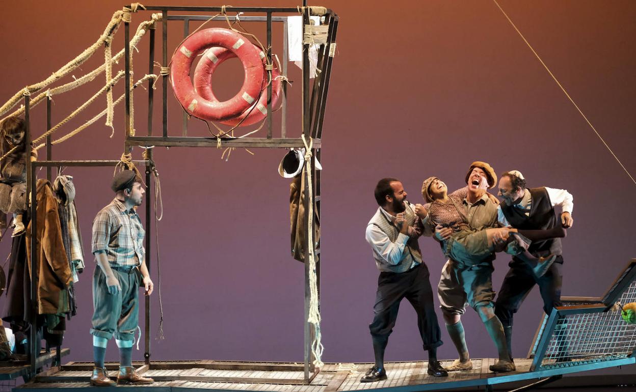 Representación de la obra 'San Juan', a finales de septiembre de este año, en el teatro Cuyás. 