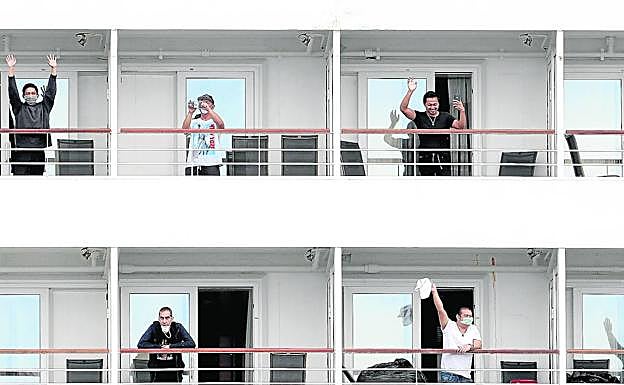 El crucero MV Antania tuvo un brote que infectó a 79 personas a bordo.