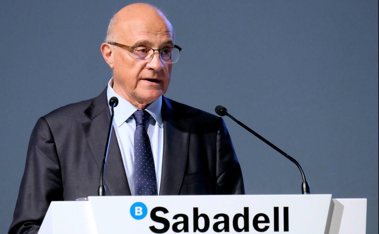 El presidente de Banco Sabadell, José Oliu. 