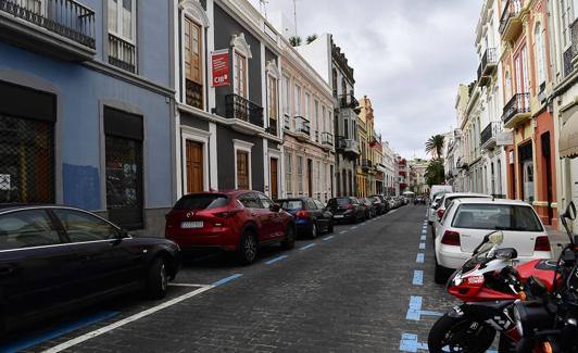 Otra perspectiva de la calle Perojo. 