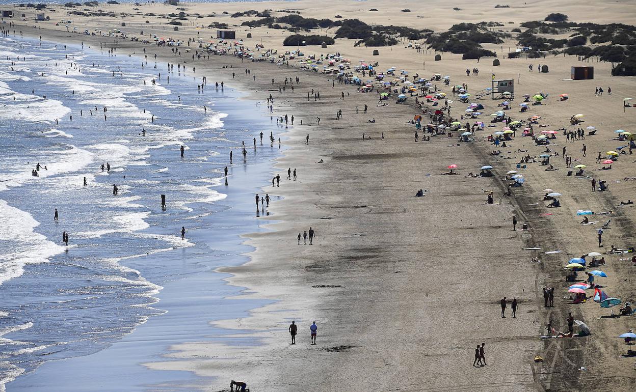 Imagen de Playa del Inglés, en el sur de Gran Canaria, este sábado. 