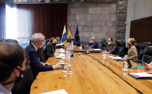 El Consejo de Gobierno de Canarias se reunio este viernes en Tenerife.