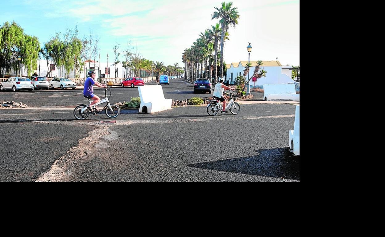 Una de las calles por acondicionar. 