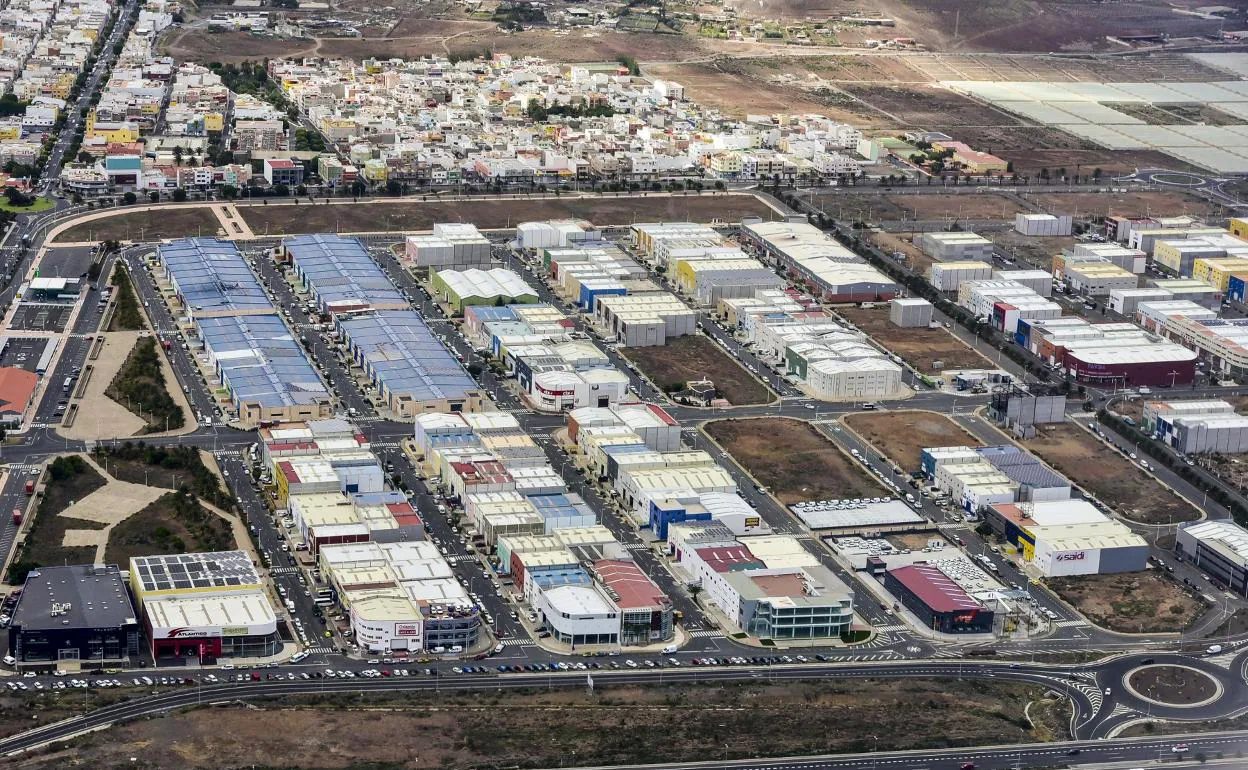 Imagen del polígono industrial de Arinaga, al sureste de Gran Canaria. 