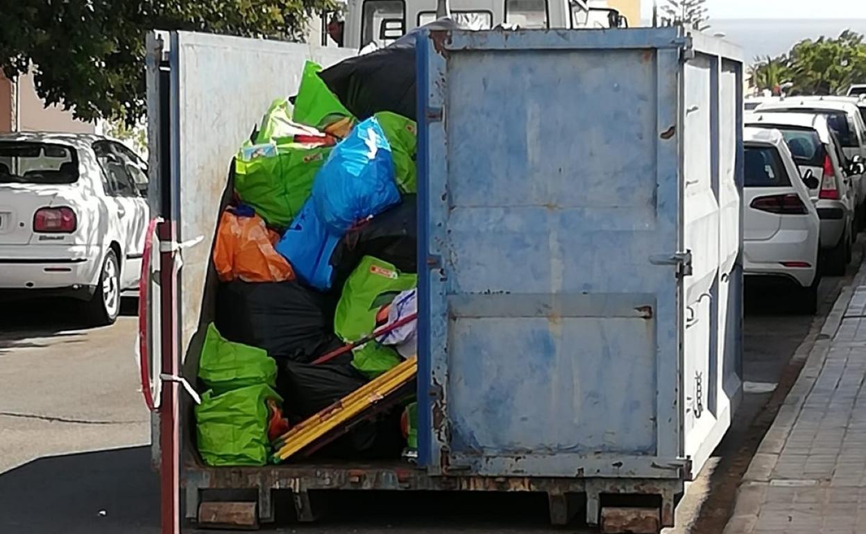 Así de cargados salían los contenedores de San Fernando. 