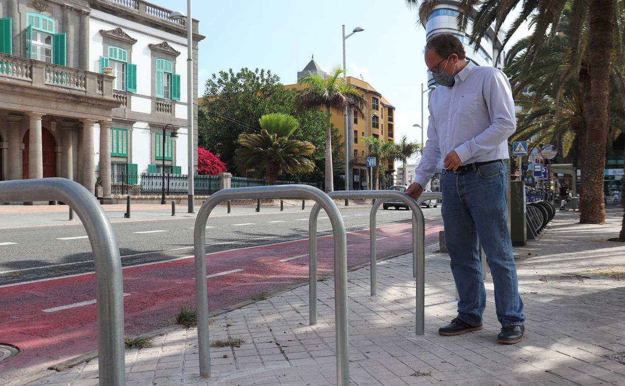 Movilidad instala 160 nuevas plazas de aparcabicis en la capital