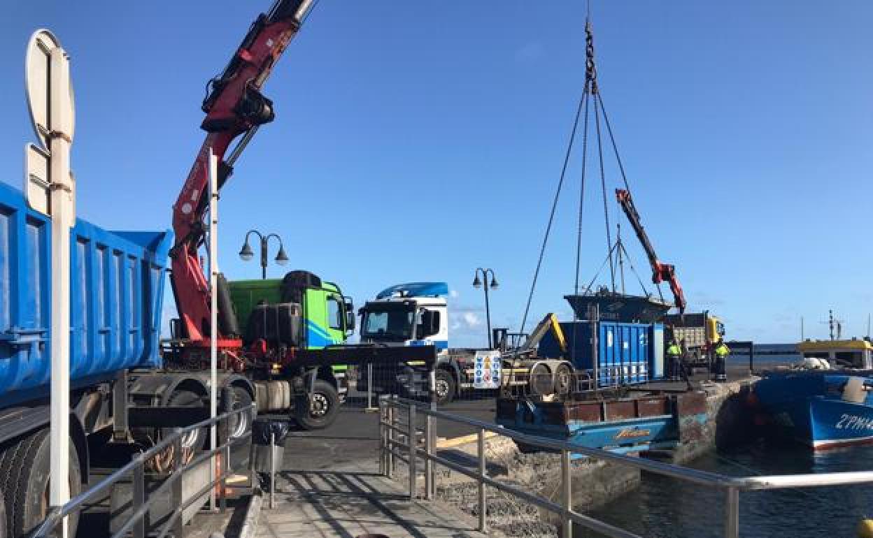 Obras en el muelle de Órzola. 