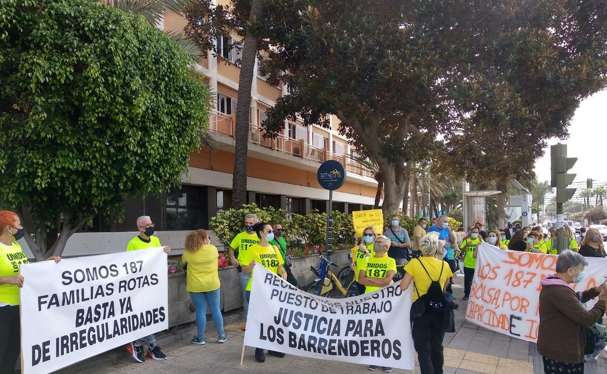 Imagen de la última concentración del colectivo de los 187 de Limpieza. 