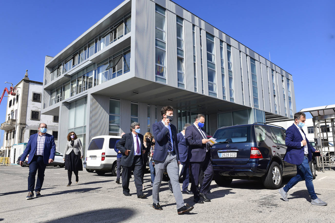 Los ministros duarnte la visita a la isla de Gran Canaria. 