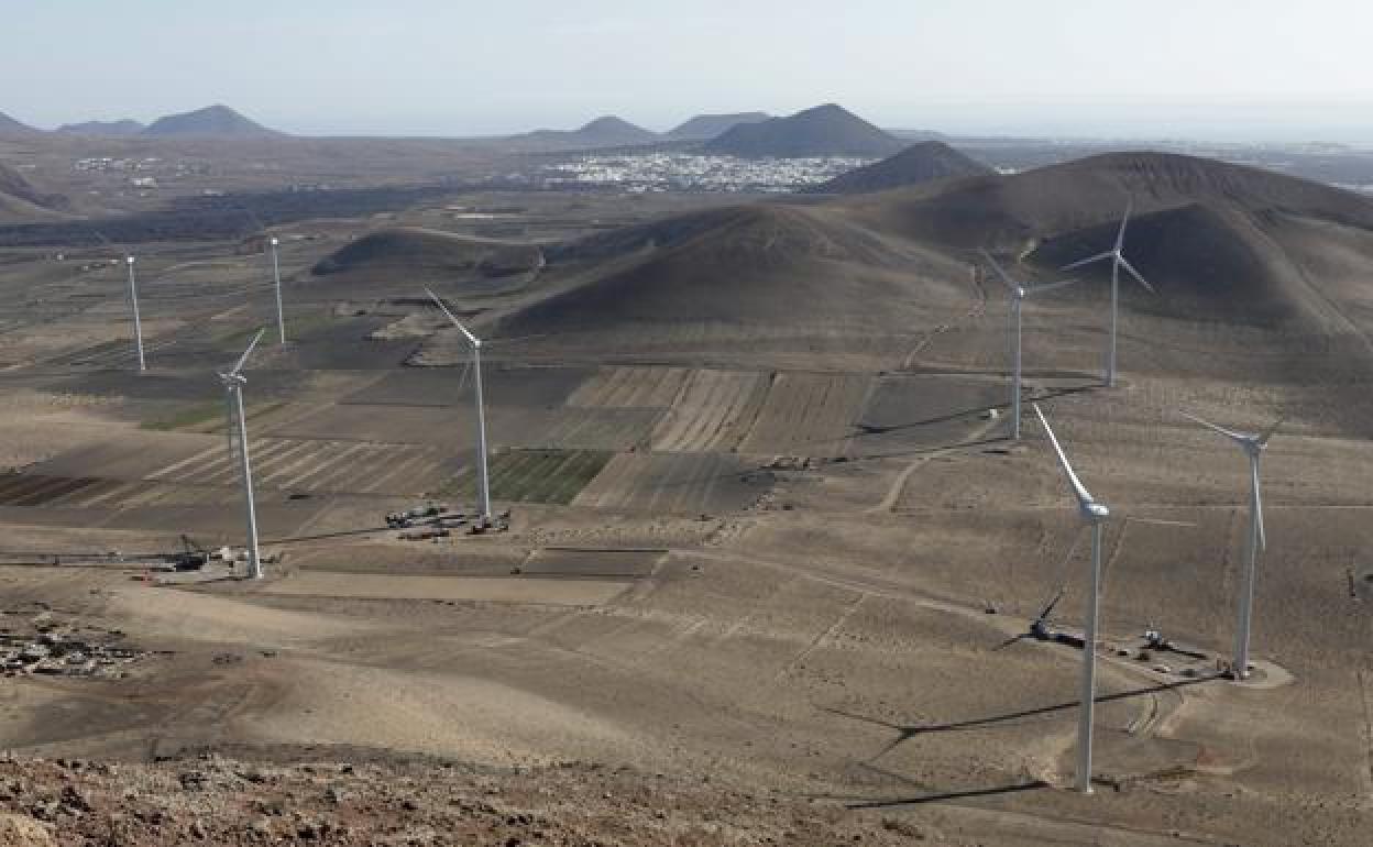 Aerogeneradores de los dos parques ya instalados. 