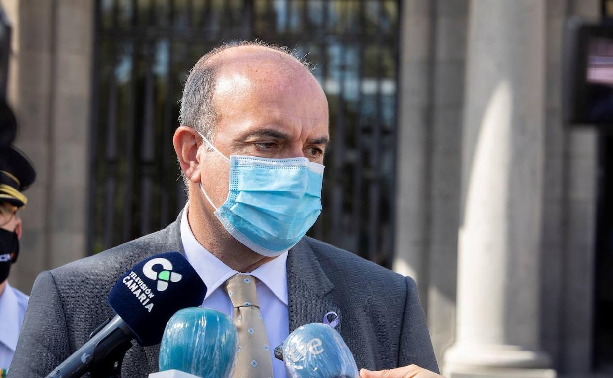 Imagen del delegado del Gobierno, Anselmo Pestana. 