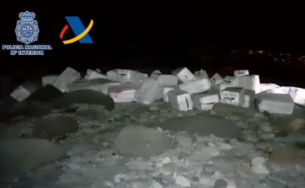 Imagen principal - Operación Volcán: Se juegan 18 años de cárcel por un alijo de dos toneladas y media de cocaína