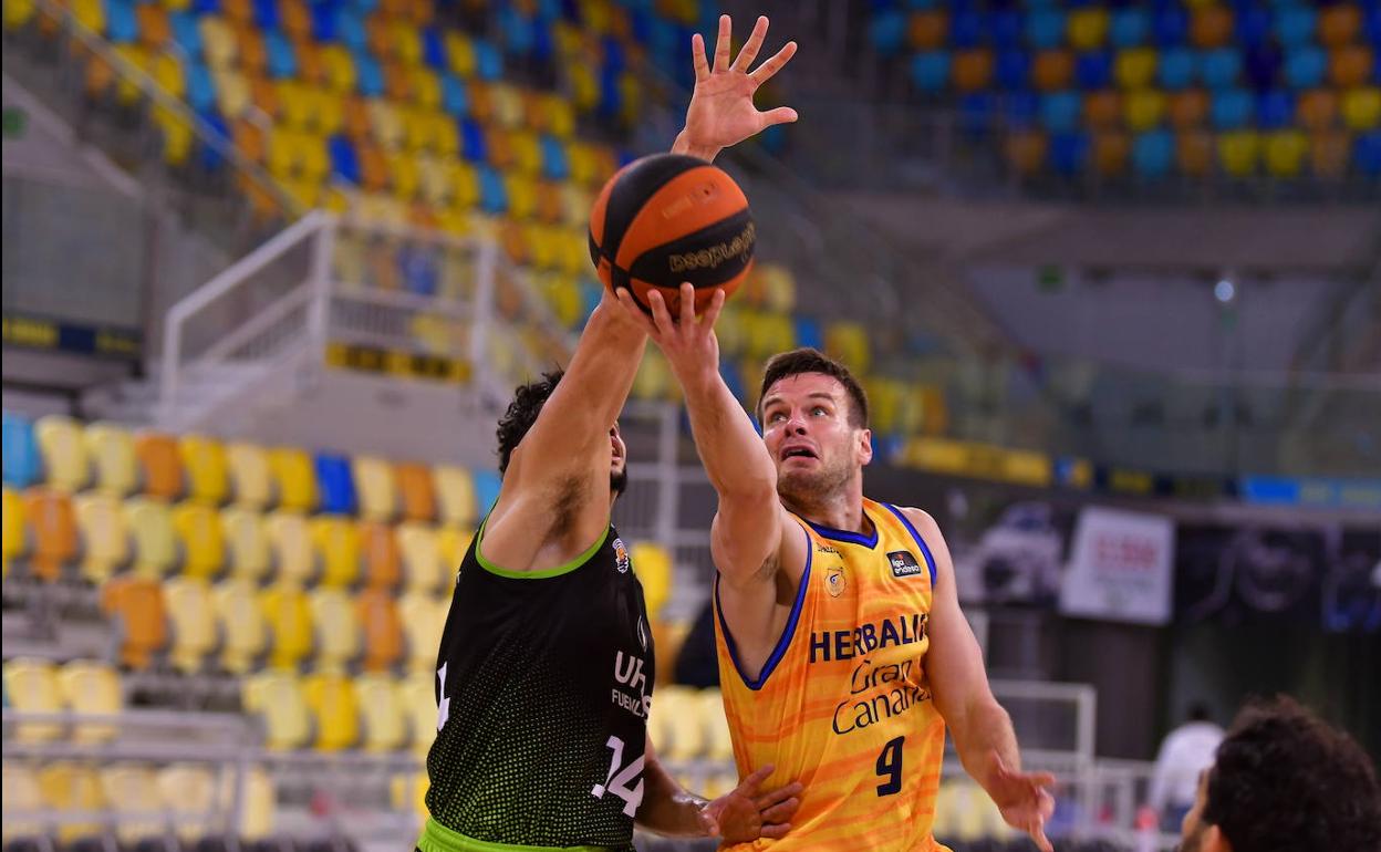 Dimsa volvió a destacar en anotación para los amarillos. 