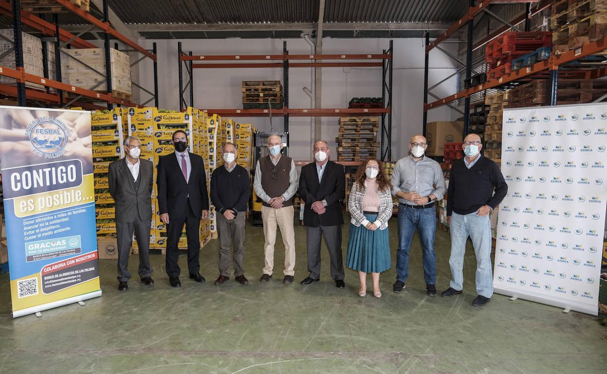 La sede del Banco de Alimentos de Las Palmas acogió la clausura. La imagen recoge el acto.