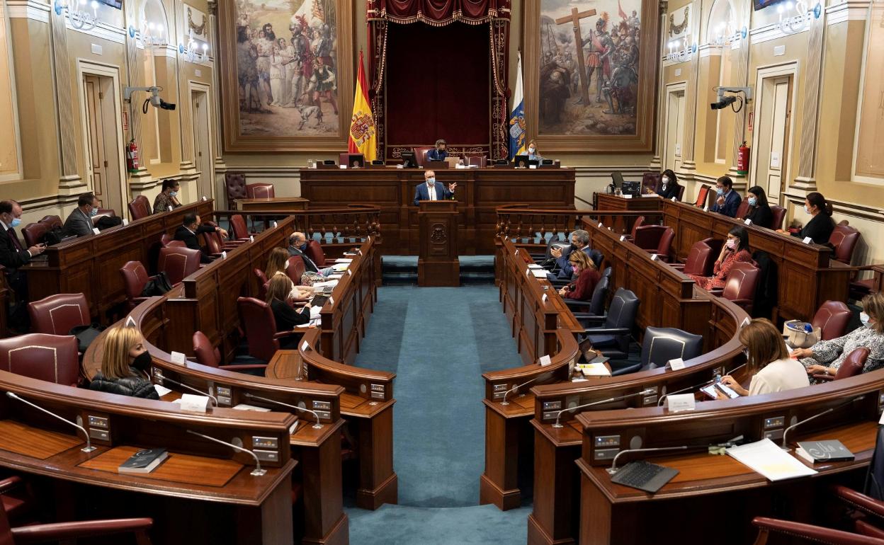 El Pleno del Parlamento aprobó ayer definitivamente el proyecto de ley de presupuestos para 2021.