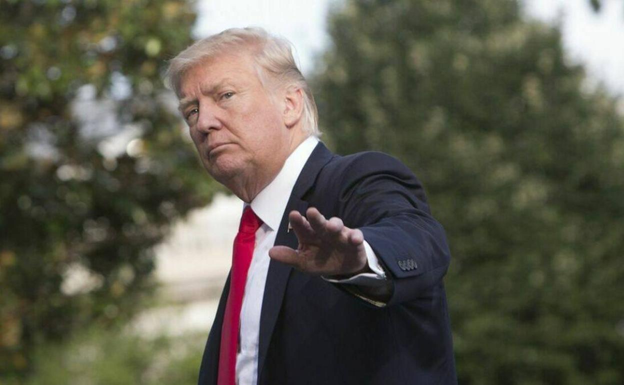 El año en que Trump sucumbió a la covid y EE UU dejó de tener fe en sí mismo